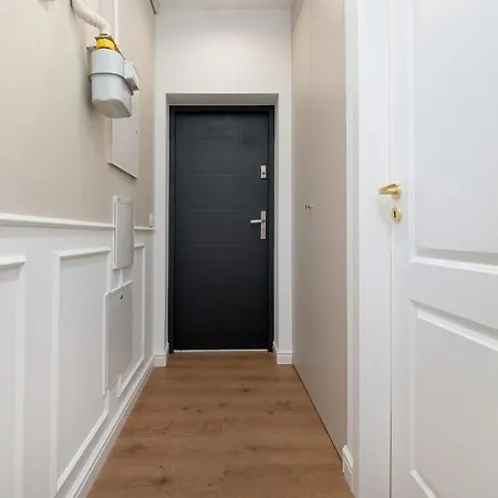 Jasny Z Dwoma Sypialniami By Renters Apartamento Poznan