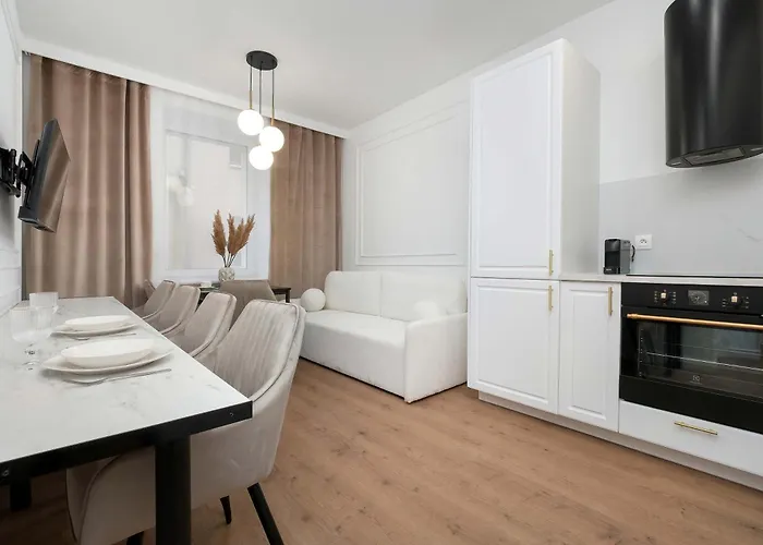 Jasny Z Dwoma Sypialniami By Renters * Poznan