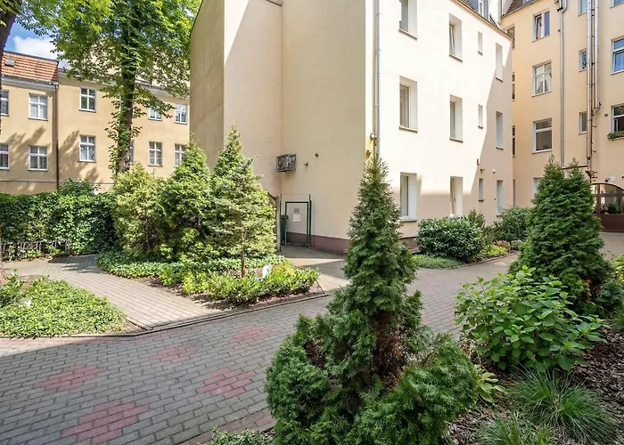 Jasny Z Dwoma Sypialniami By Renters *