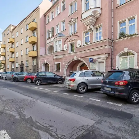 Daire Jasny Z Dwoma Sypialniami By Renters Poznan