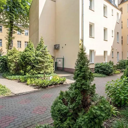 Jasny Z Dwoma Sypialniami By Renters *