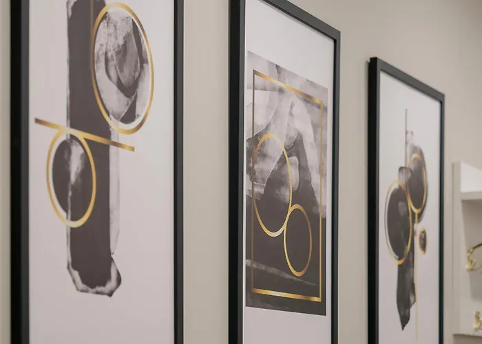 Daire Jasny Z Dwoma Sypialniami By Renters