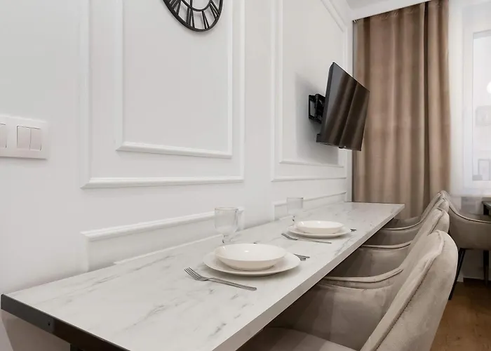 Jasny Z Dwoma Sypialniami By Renters